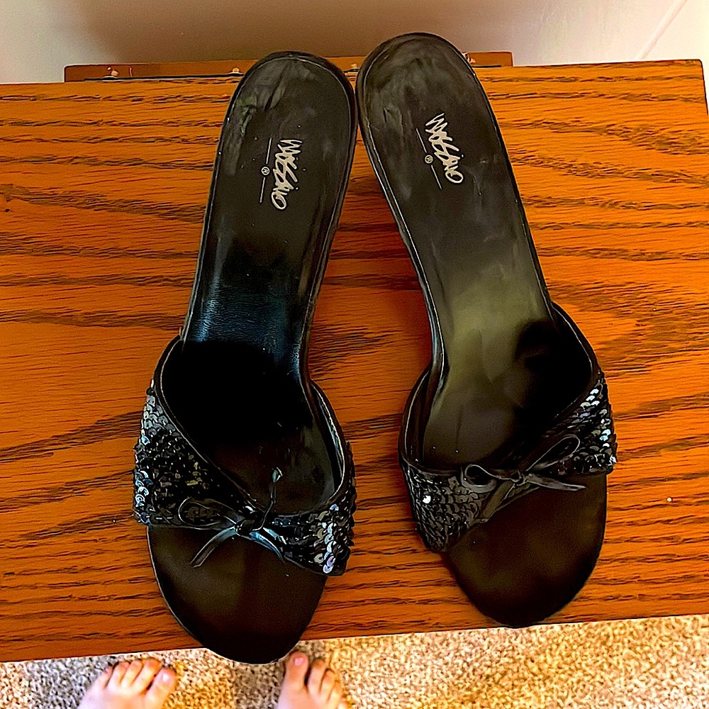 Black heels